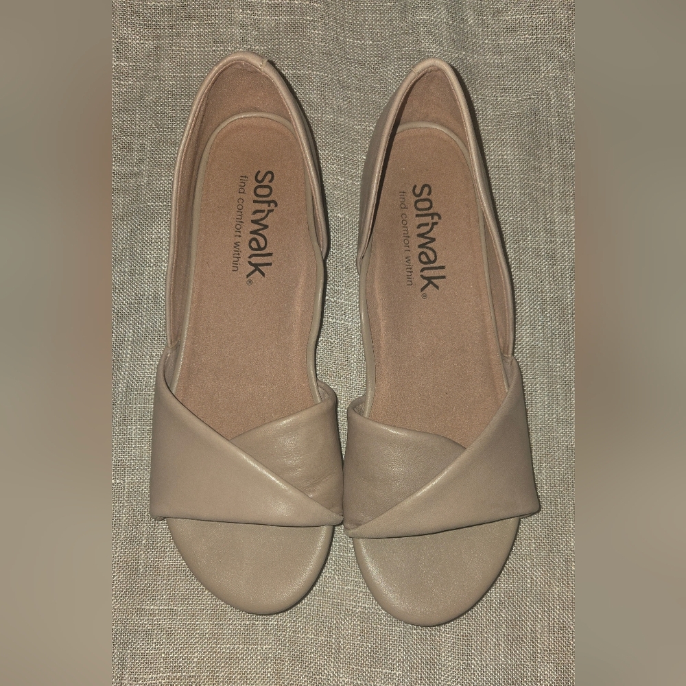 Softwalk Women's Cream Slip-On Shoes